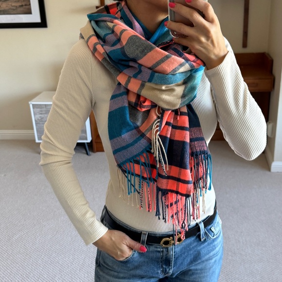 Soft Oversized Blanket Scarf - Picture 1 of 8